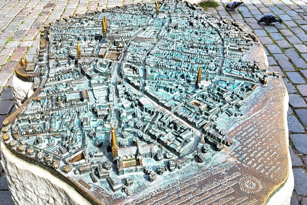 The Bronze Model of the Hanseatic City of Lübeck was opened for 20 years. Photo: Matthias Dütschke, Rotary Club Lübeck-Holstentor