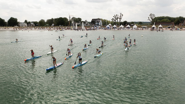 Das Scharbeutzer Wassersport-Event bot Spitzensport auf der Ostsee. Fotos: SUP Euro Tour(1), TALB(3)