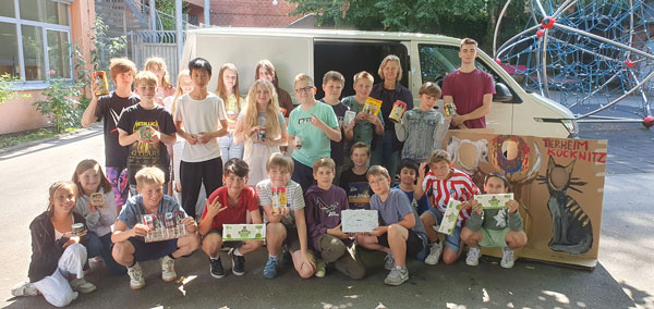 Mit ihrem Fest sammelten die Schüler Geld- und Sachspenden für das Tierheim in Kücknitz. Foto: Schule