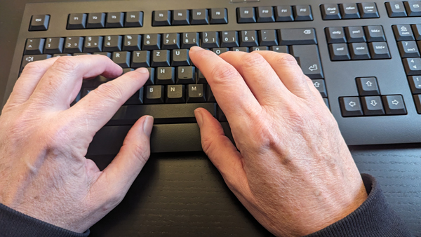 Die Treffen finden im Online- und Präsenz-Format statt. Symbolbild: SN