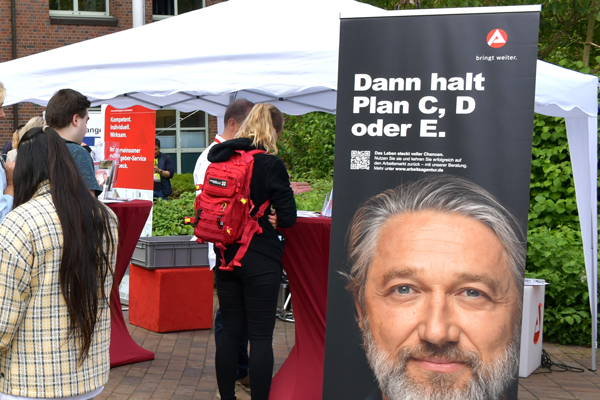 Im letzten Jahr nutzen viele Besucher die Möglichkeit, sich zu informieren. Foto: Arbeitsagentur