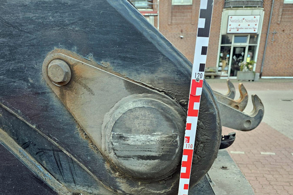 Auf Höhe der Einmündung zur Ahrensböker Straße stießen ein Opel und ein Kipplader seitlich zusammen. Foto: Polizei