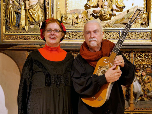 Sabine Loredo Silva und Ulf Dressler laden zu einem Konzert in den Schulgarten ein. Foto: Veranstalter
