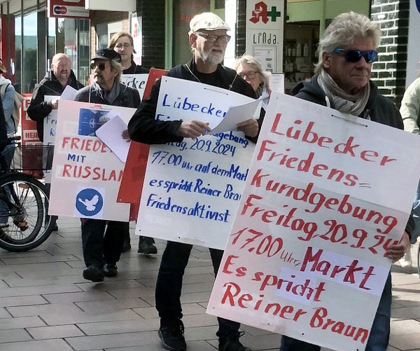 Mit Plakaten wurde für die Kundgebung am Freitag geworben. Foto: Veranstalter