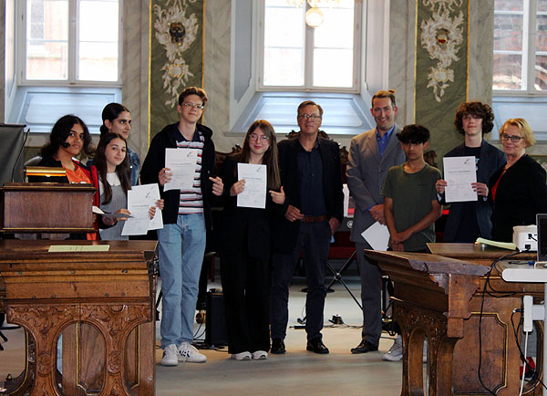 Die Übergabe der Diplome erfolgte im Audienzsaal des Lübecker Rathauses. Fotos: DAZ SH