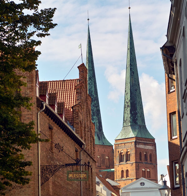 Der Plattdeutsche Gottesdienst findet im Dom zu Lübeck statt. Foto: Archiv