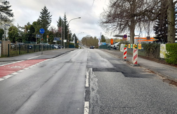 Die Geniner Straße wird zwischen Siemensstraße und Hinter den Kirschkaten bis September grundhaft saniert. Foto: HL