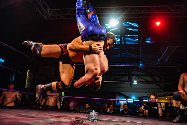 Im Schuppen 6 gibt es am Samstagabend wieder Wrestlingkämpfe zu erleben. Foto: Veranstalter