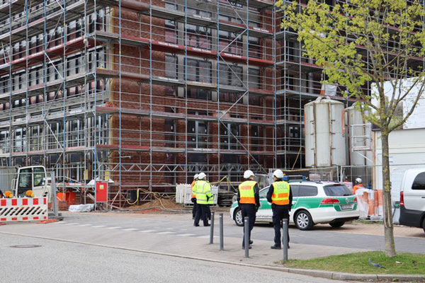 Der Zoll prüfte Baustellen in Kiel, Lübeck und Travemünde. Foto: Zoll