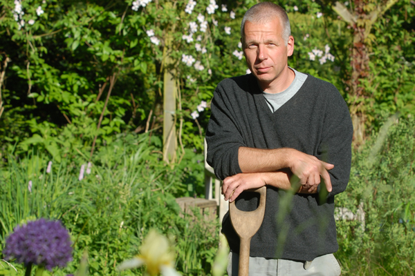 Mehr als 40 Interessierte verfolgten den Vortrag des Staudenexperten Jörg Pfenningschmidt. Foto: Jörg Pfenningschmidt