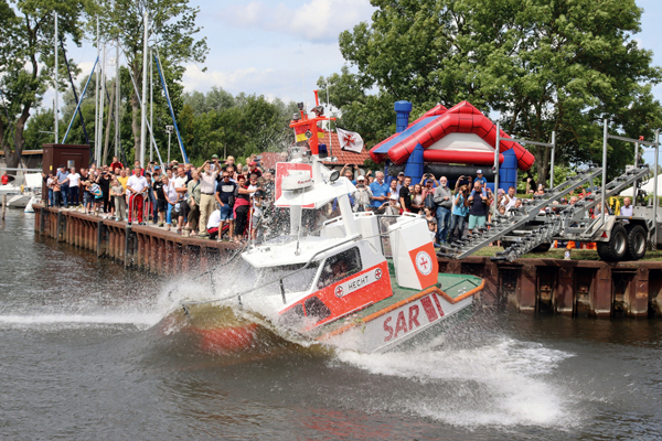 Ihren beliebten „Tag der Seenotretter“ begeht die DGzRS in diesem Jahr zum 26. Mal auf ihren Stationen an Nord- und Ostsee. Fotos: Die Seenotretter – DGzRS, Andreas Rade, Dirk Wiggers