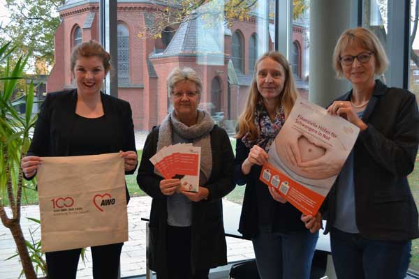 Bürgermeisterin Julia Samtleben, Beraterinnen Karin Gernhöfer und Sylvia Labod, Gleichstellungsbeauftragte Gudrun Dietrich.