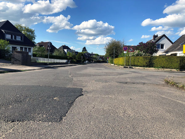 Die Straße Grüner Weg wird von Anfang Juni bis Ende November grundhaft saniert. Foto: HL