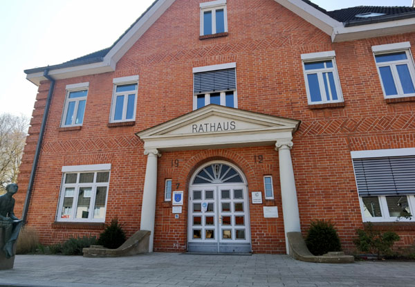 Am 25.06.2024 findet ab 09:00 Uhr erneut der Vorlesewettbewerb der drei Stockelsdorfer Grundschulen im Sitzungssaal des Stockelsdorfer Rathauses statt. Foto: Archiv