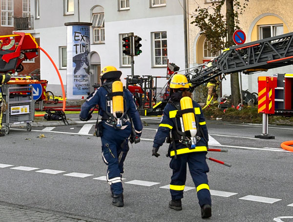 Das THW hat mit Sicherungsmaßnahmen an dem Gebäude begonnen. Fotos: THW