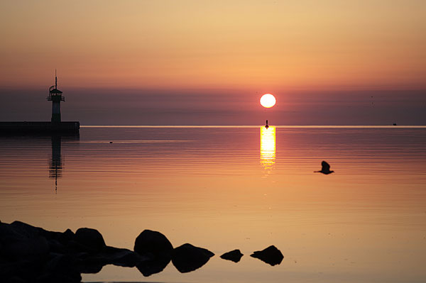 Mit dem Sonnenaufgang um 5.10 Uhr stiegen auch die Temperaturen schnell an. Fotos: Karl Erhard Vögele