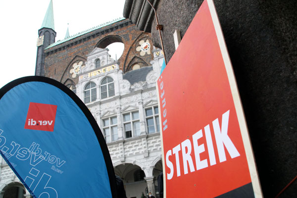 Die Fraktion Linke und GAL unterstützt Streik der Busfahrer. Foto: Symbolbild